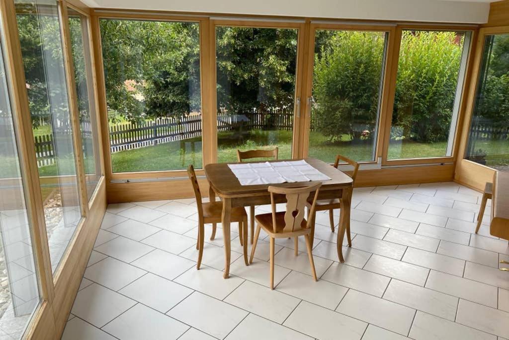 Ferienwohnung für 5 Personen in Cumpadials, inmitten der Surselva Sumvitg Exterior foto